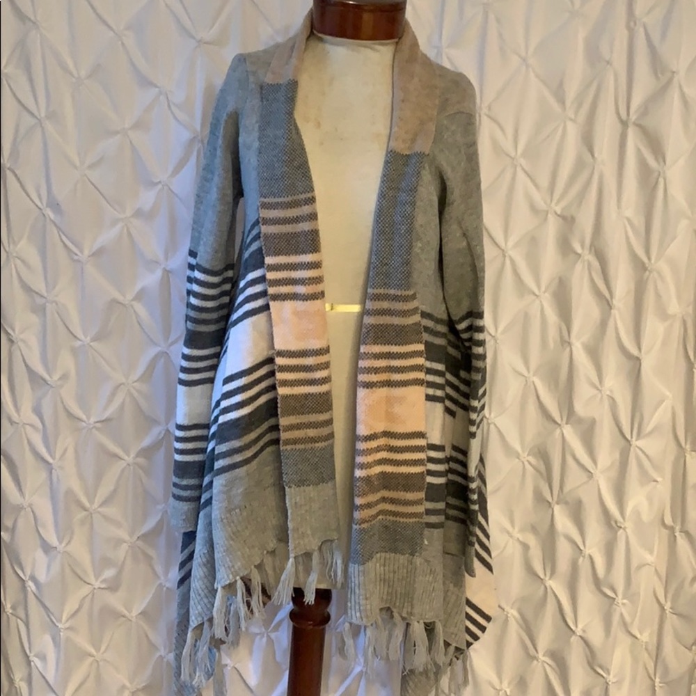 Peach and grey sweater size small
